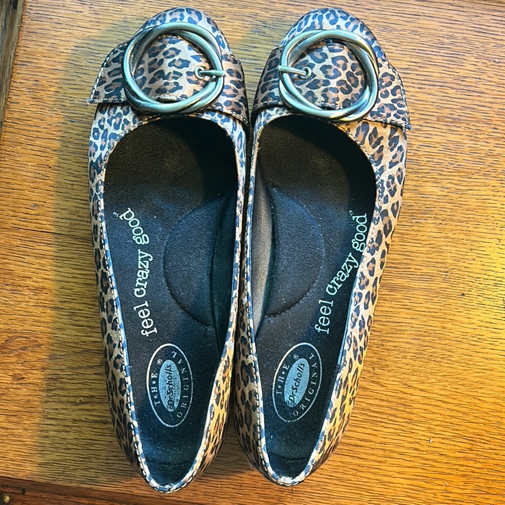 Women’s Dr. Scholl’s leopard print ballet flats 7M